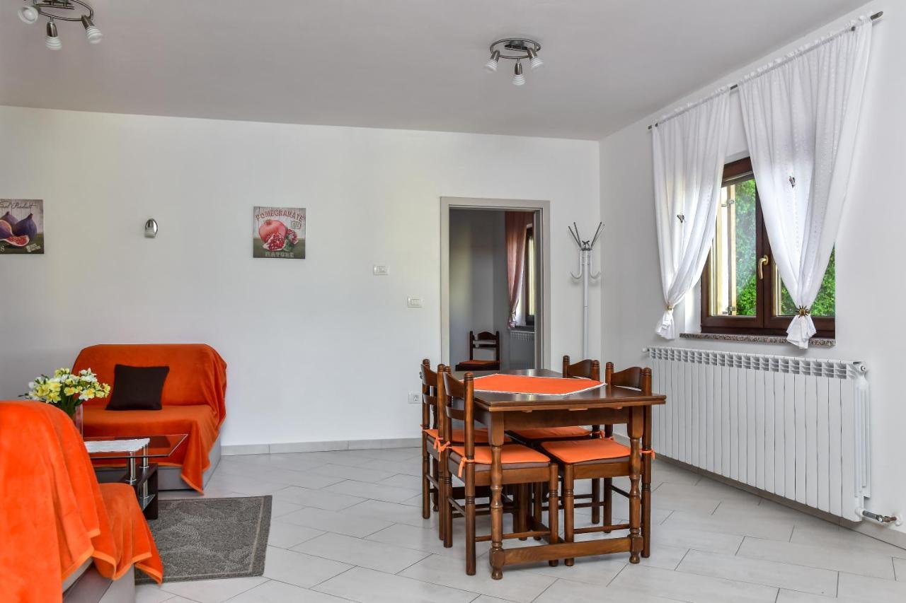 Apartman Koraca Daire Roč Dış mekan fotoğraf